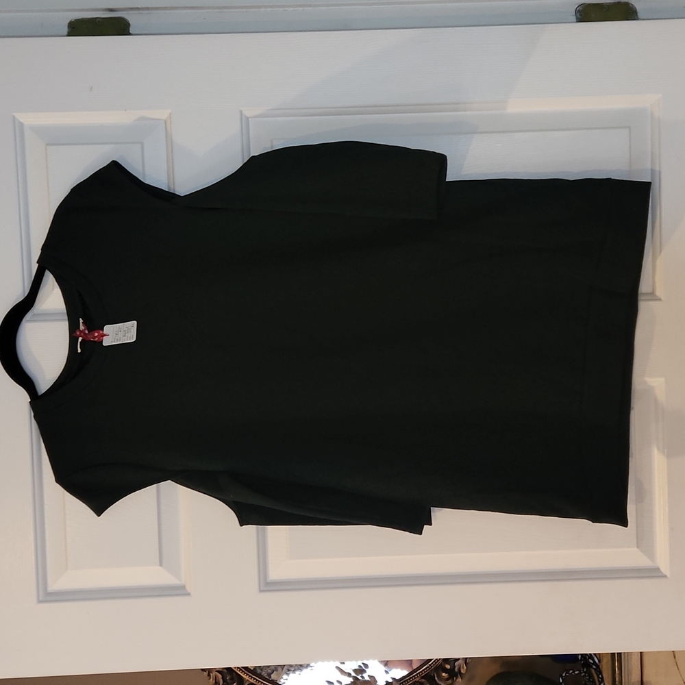 New with tags M/L Black open sholder sweatshirt Dress/ tunic